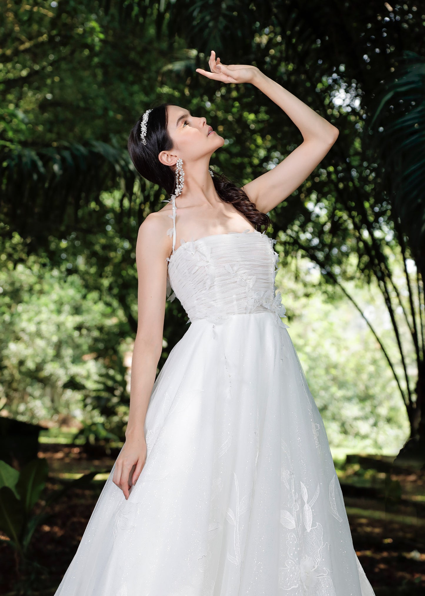 Sparkle Tulle A-Line Wedding Dress with 3D Floral & Petals - Details