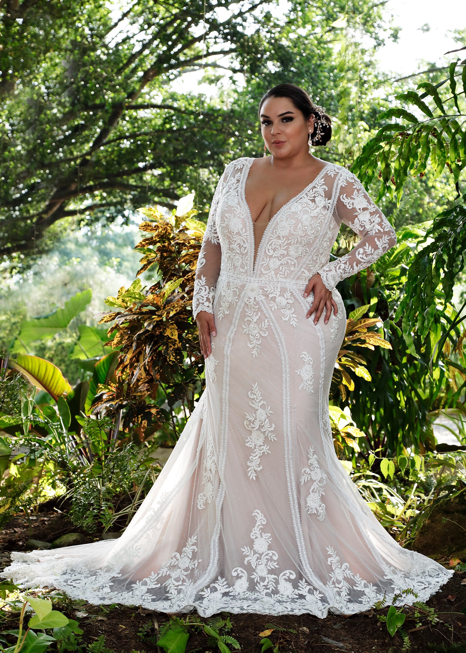 Mermaid wedding dresses for curvy brides best sale