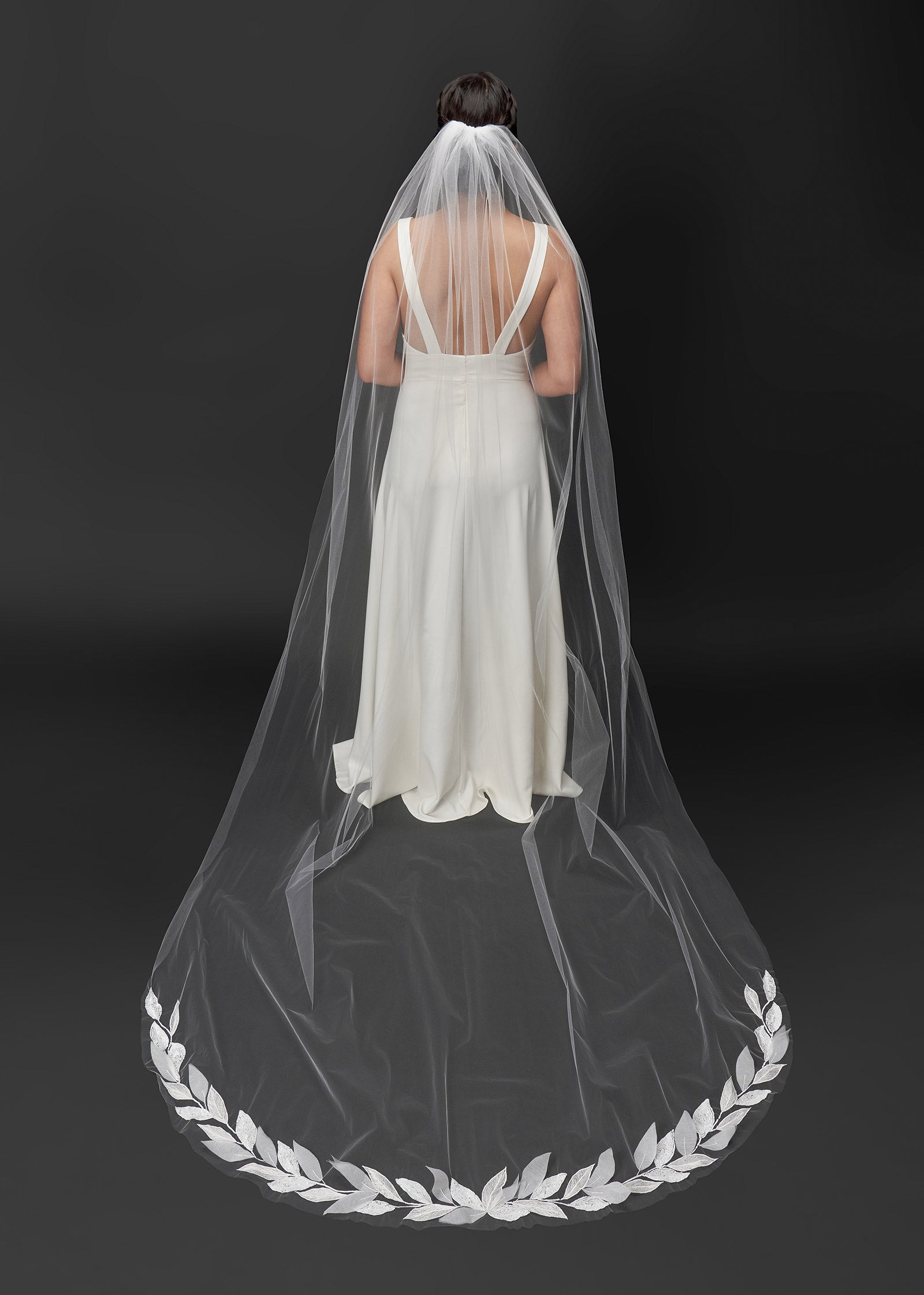 Cathedral Veil With Hand Sewn Leaf Pattern And Organza – Lotus Threads 