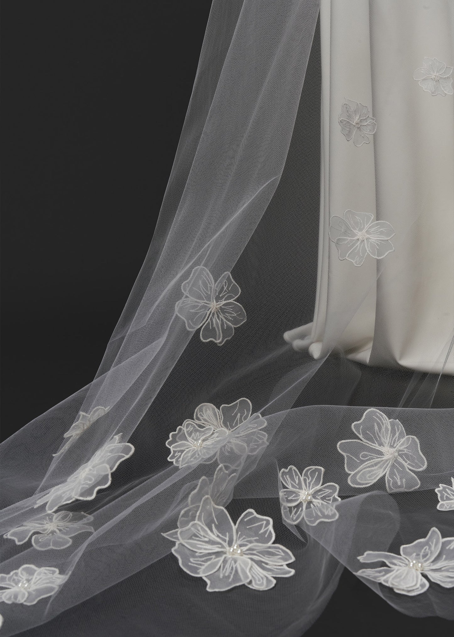 Wedding Veil with Large Organza Flowers - Details | Lotus Threads Bridal